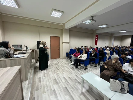 Bozkır Toplum Sağlığı Merkezi Doktorları "Ruh sağlığı ve Meme Kanseri" Eğitimi Verdi